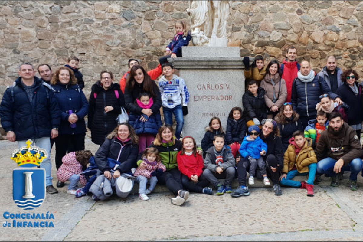 A través del Programa `En Familia´, 21 niños y sus padres visitaron la ciudad cultural de Toledo