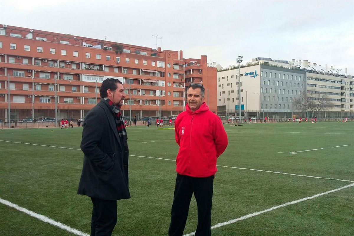 El concejal de Deportes está visitando los complejos deportivos de la ciudad para atender sus necesidades