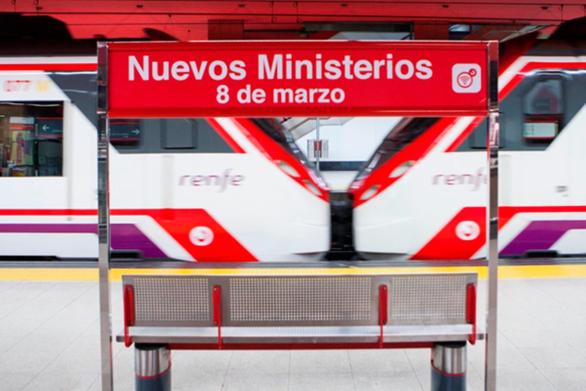 La estación de Cercanías de Nuevos Ministerios conmemora el Día Internacional de la Mujer Trabajadora