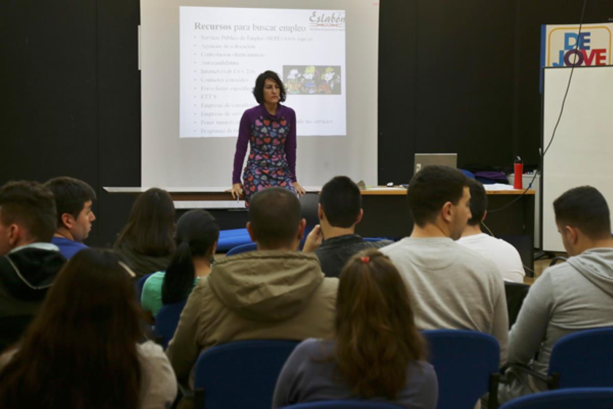 Se impartirán durante los meses de mayo, junio y julio, y están destinados a jóvenes menores de 30 años