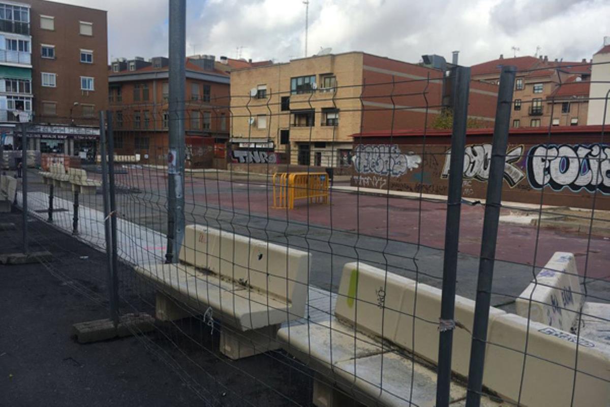  El Ayuntamiento de Fuenlabrada ha procedido a notificar que hoy empiezan las obras en la Plaza Tesillo