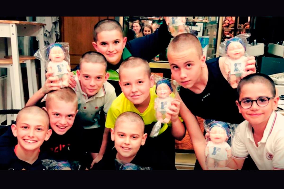 Los pequeños tienen tan solo 11 años y su foto del antes y el después, se ha viralizado en las redes