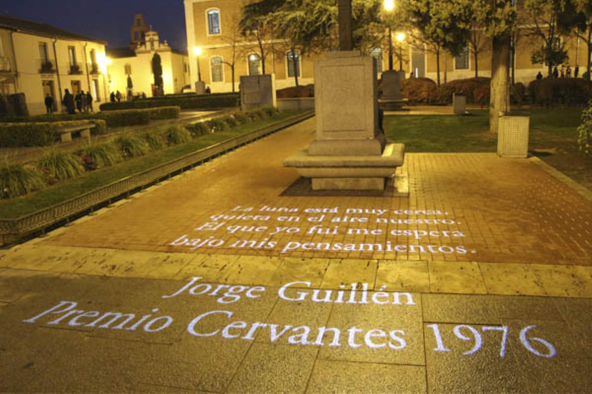 Paseos nocturnos para descubrir la cultura de Alcalá de Henares a través de las letras