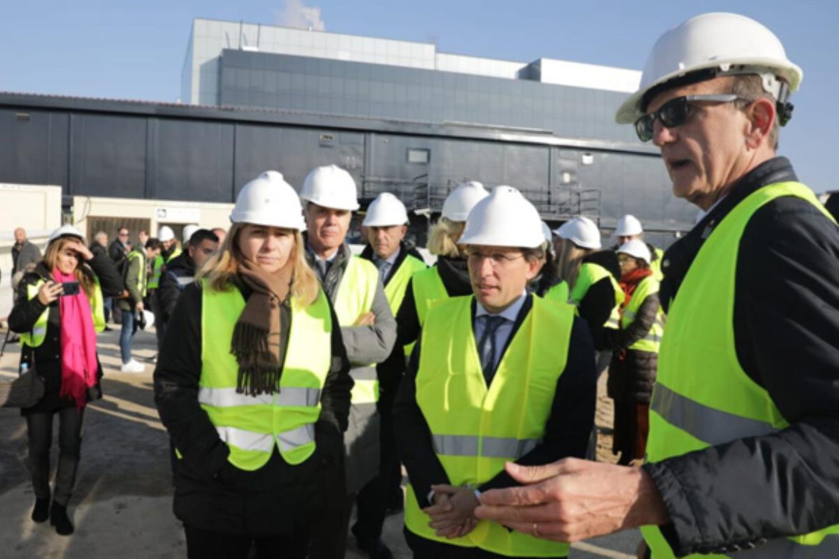 El ayuntamiento se compromete a remplazar todas las dependencias policiales por edificios fijos