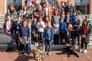 Este programa está especialmente dirigido a colegios y dueños de mascotas del municipio