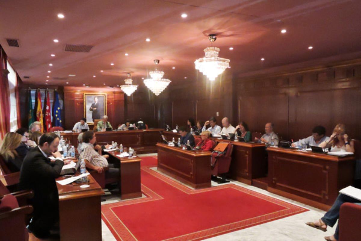 C´s, Se Puede, PSOE, IU y UPyD enfrentados a PP y VOX