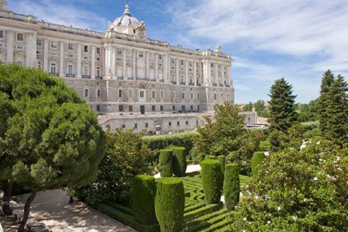 El consistorio ha verificado que el arbolado no presenta riesgos para el tránsito de personas
