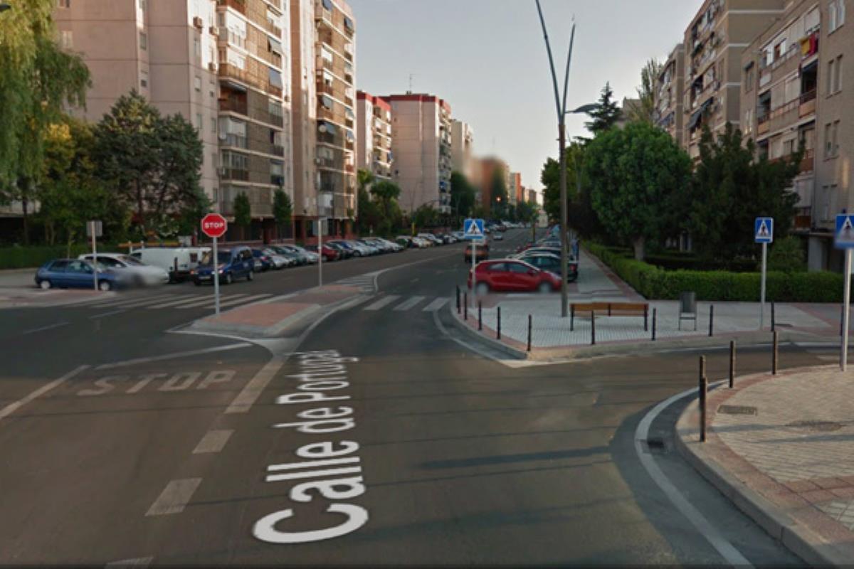 El paso en cuestión se encuentra en el cruce con calle Mónaco