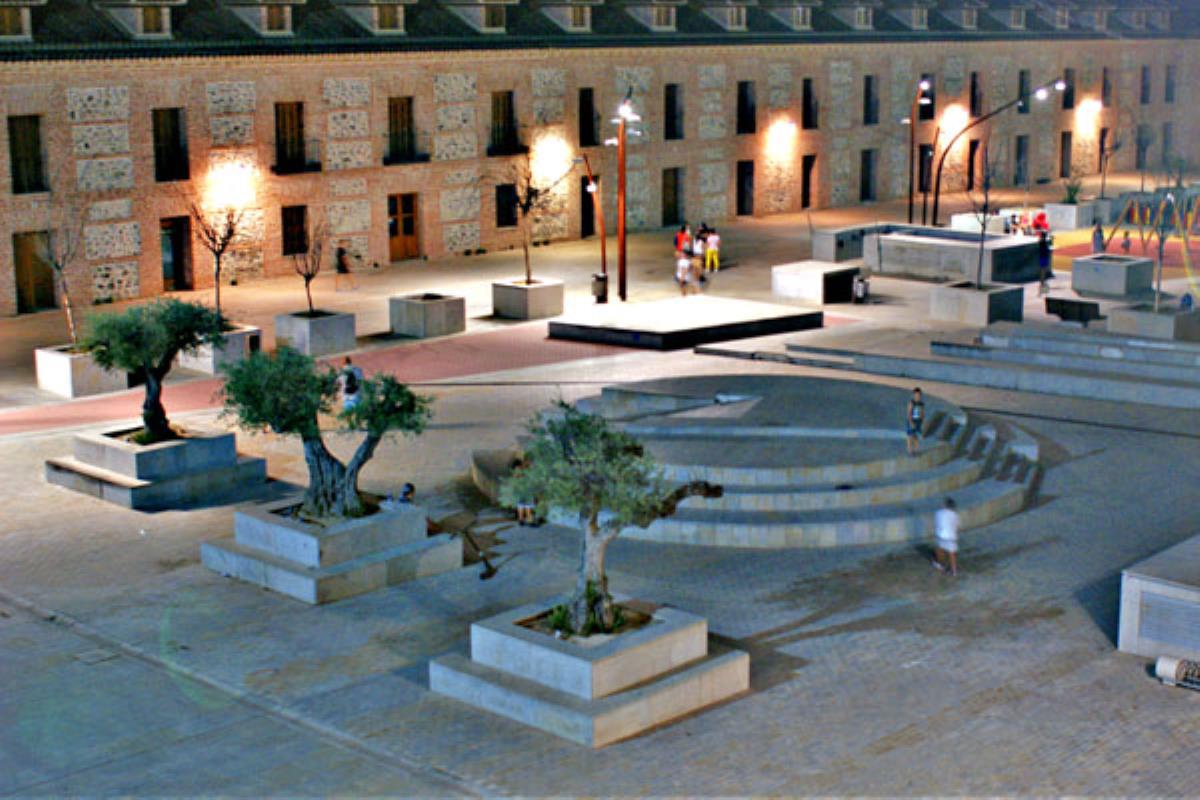 La Plaza de España de San Fernando de Henares ya cuenta con un sistema de iluminación