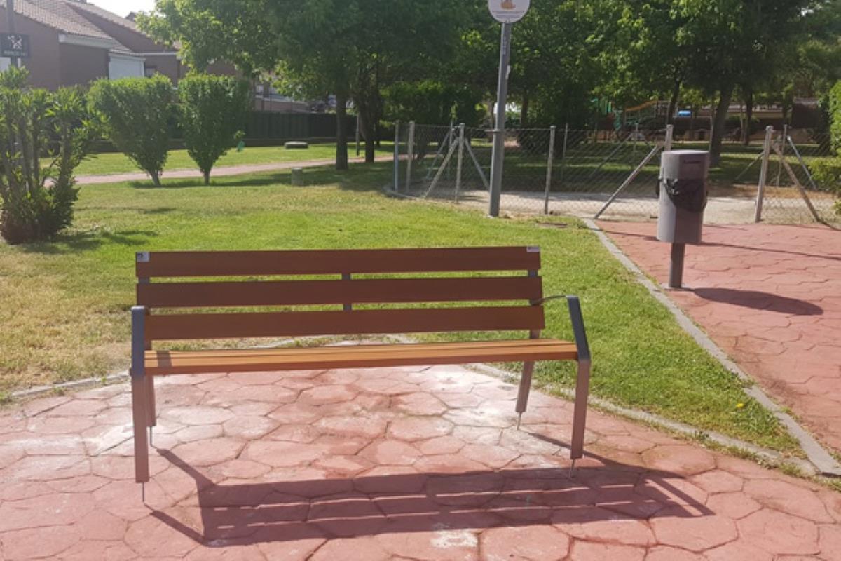 La calle Duque de Frías, la calle País Vascos o el Prado de la Casa son solo algunos de los puntos donde se instalarán estos bancos
