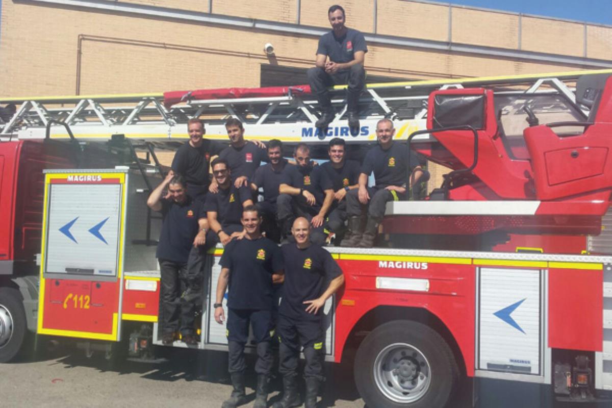 Conocemos de cerca a los Bomberos de Villaviciosa de Odón. El Jefe del Parque, Aurelio Fernández, y su equipo nos muestran su lado más solidario