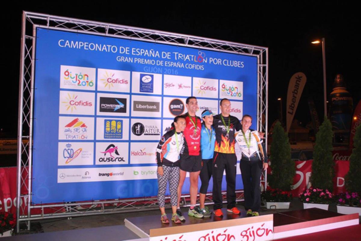 La deportista del Triatlón Fuenlabrada mandó en la modalidad de sprint