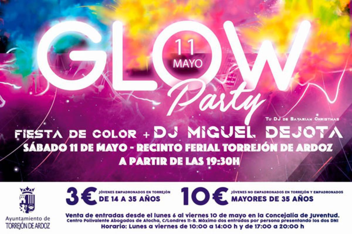 El municipio ha acogido este 11 de mayo la Glow Party en el Recinto Ferial
