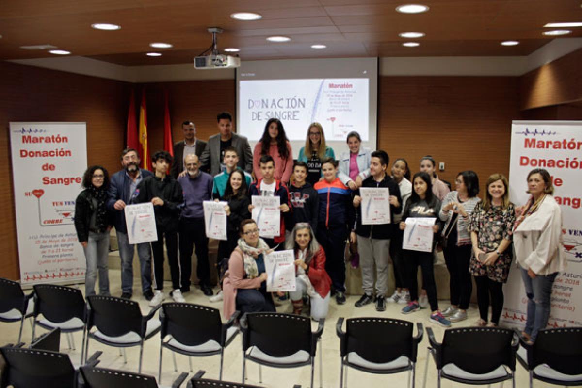 Alumnos y alumnas del IES Cardenal Cisneros comienzan una campaña para concienciar sobre la importancia de la donación de sangre