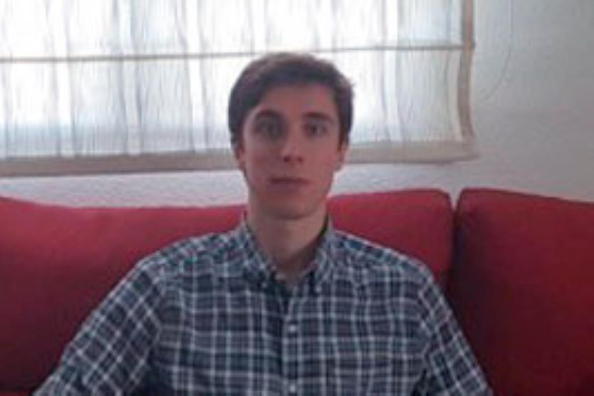 Eduardo Aparicio se ha graduado en la Universidad de Alcalá y ahora ha quedado primero en la prueba de Médico Interno Residente