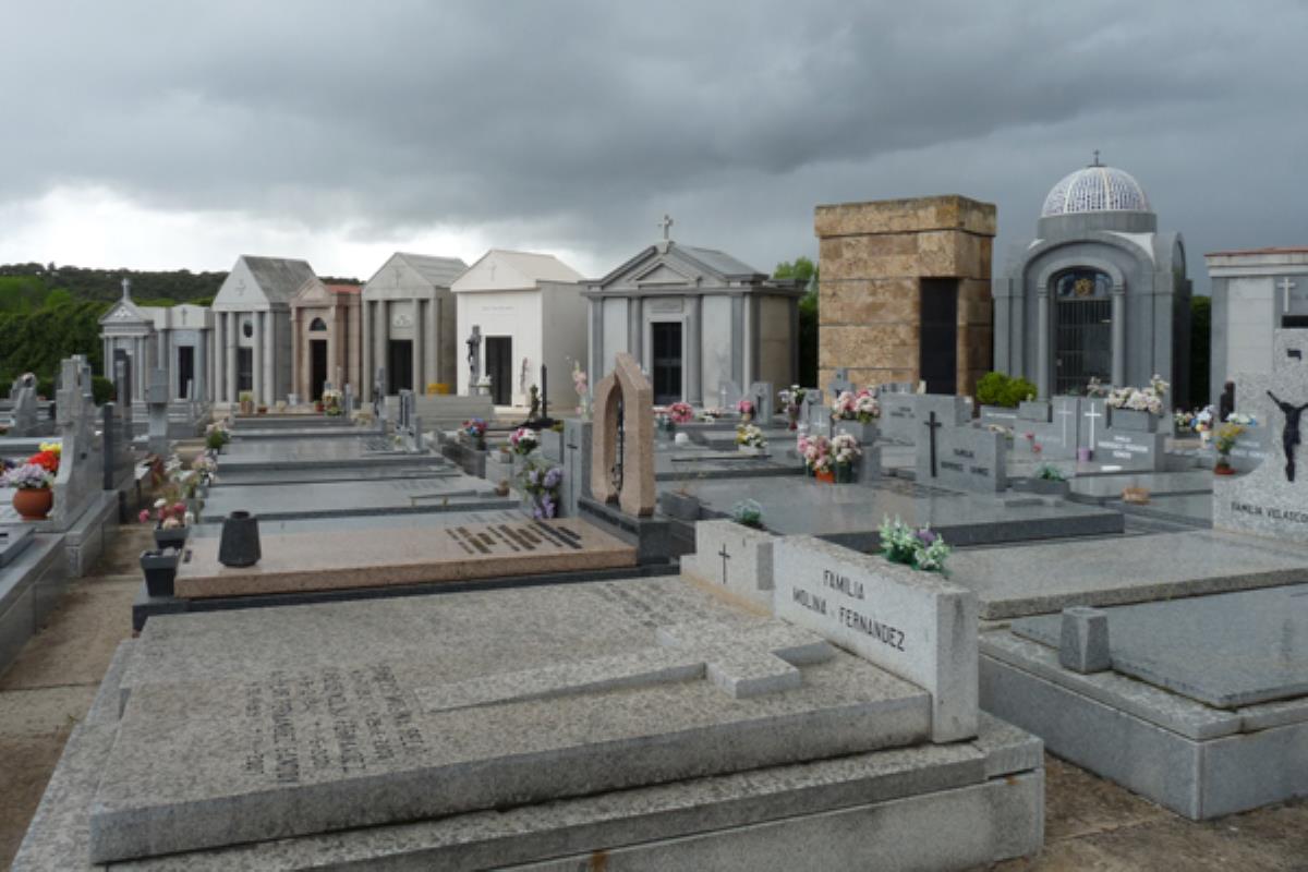 Desde la asociación señalan su apoyo a la exhumación pero que consideran que traerá “problemas” al distrito