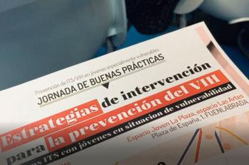 El concejal de Juventud, Paco Paloma, ha presentado una jornada de buenas prácticas para la prevención de VIH, en el Espacio Joven La Plaza 