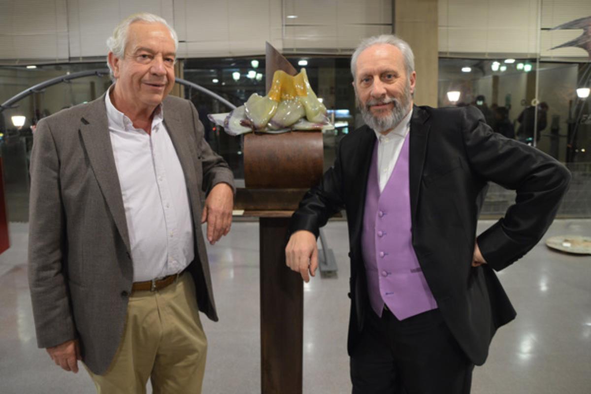 El Coliseo de la Cultura acoge la exposición de escultura en vidrio del artista villaodonense