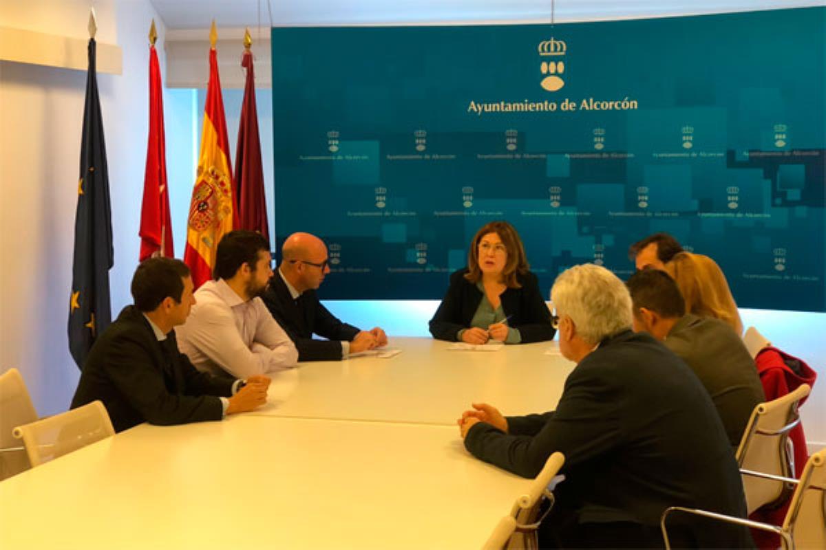 La firma creará entre 400 y 500 puestos de trabajo en virtud del acuerdo firmado con el consistorio