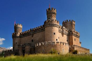 El ‘castillo de los Mendoza’, una joya de Madrid, organiza representaciones teatrales hasta junio