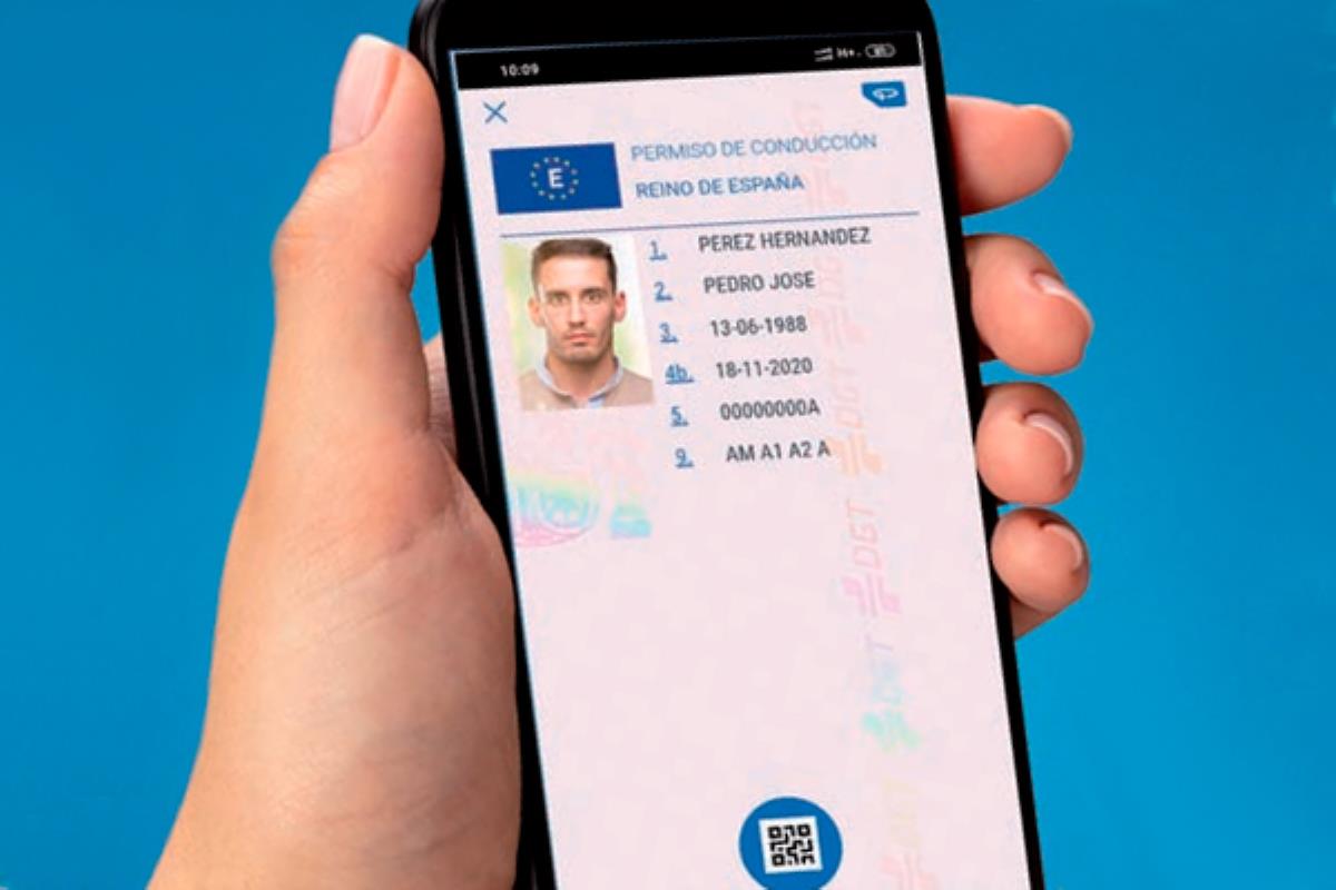 La nueva aplicación de la Dirección General de Tráfico incluye nuestro carnet en formato digital, entre otras funcionalidades