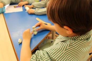 Las familias podrán disfrutar de las actividades que se realizan en los patios de los colegios de Alcalá
