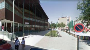 Los agentes han efectuado cuatro disparos después de que el individuo amenazase con apuñalar a uno de sus compañeros 