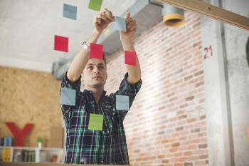 Experimenta el emprendimiento como opción profesional