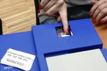 Lee toda la noticia 'Abre el plazo para renovar el DNI'