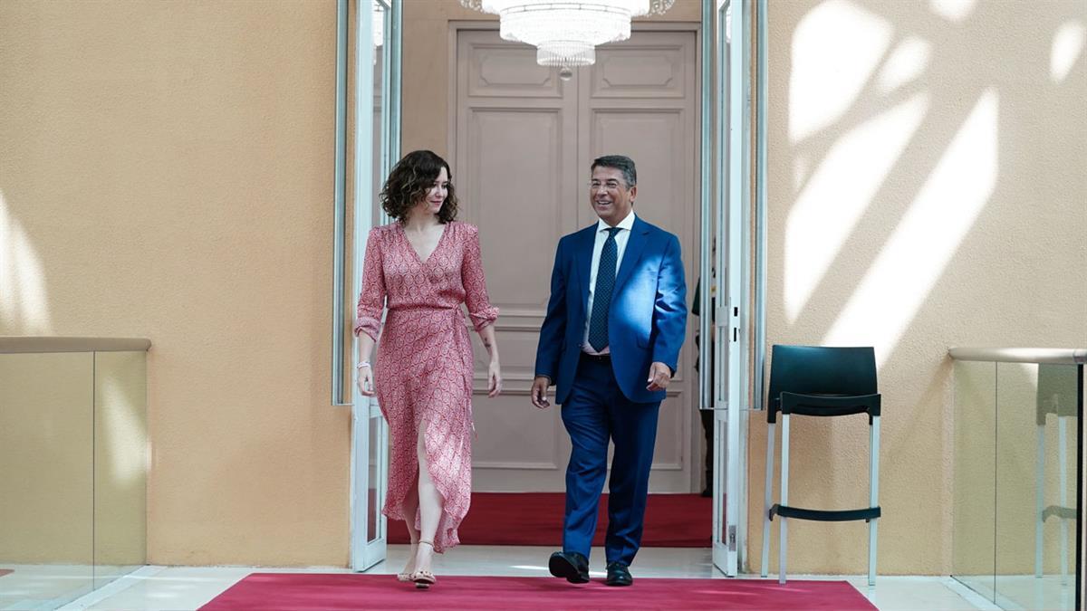 El portavoz defiende que hay "que mostrar alternativas a lo que se está haciendo"