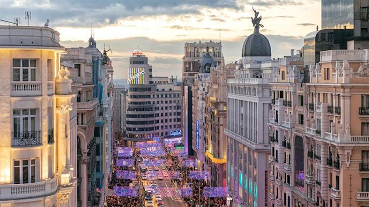 Guía práctica para abrir una franquicia en Madrid: trámites, inversión, licencias y consejos legales para decidir con criterio