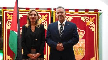 El alcalde de Salfit (Cisjordania) visitó la localidad para firmar un hermanamiento entre ambas ciudades