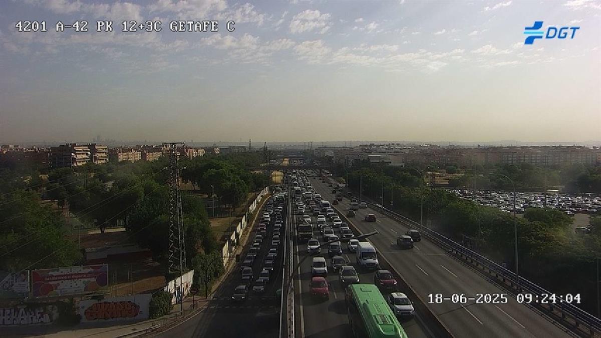 El accidente se ha producido a la altura del Kilómetro 12 y de momento no se han registrado heridos