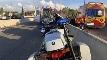 Los dos jóvenes han resultado heridos, uno de ellos muy grave