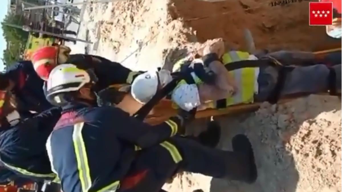 Un trabajador cae a una Zanja 