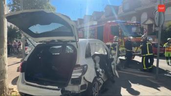 Hasta el lugar del accidente se desplazaron efectivos de los Bomberos de la Comunidad de Madrid
