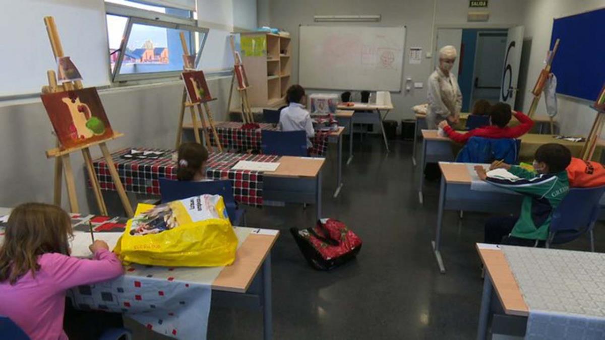 Se desarrollarán talleres donde se practicará el baile, la expresión corporal y escrita, el teatro y la música entre muchas otras
