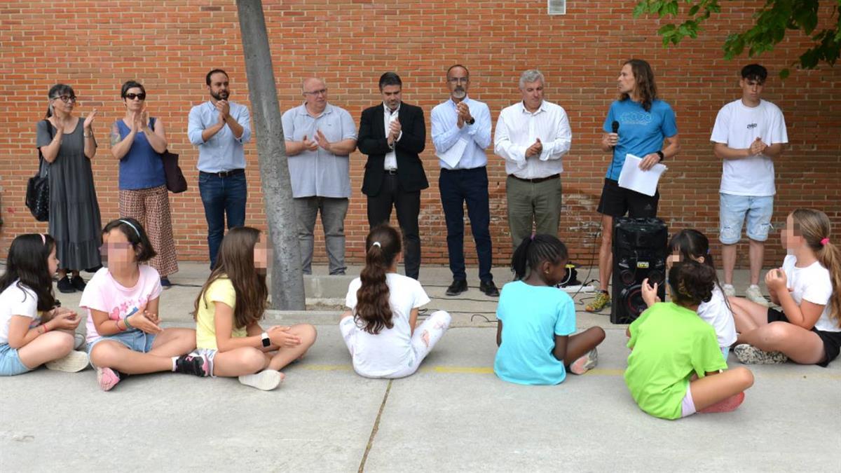 Un acto contra la violencia hacia el personal que desempeña su labor en los centros educativos