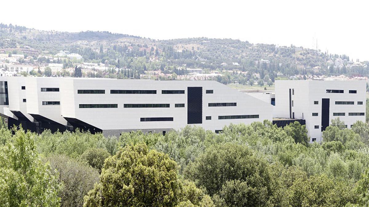 El consejero asegura que es un "proceso válido" que realizan varios hospitales