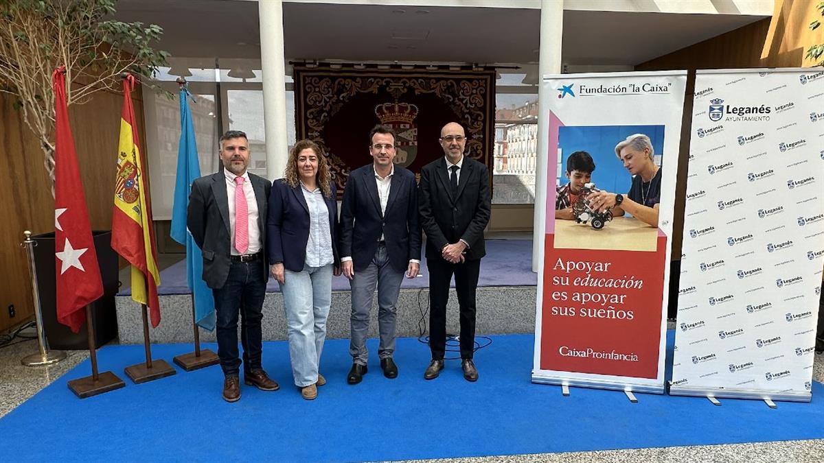 Ambas instituciones han renovado el programa CaixaProinfancia, que lleva años ayudando en la ciudad a niños, niñas y adolescentes en situación de vulnerabilidad