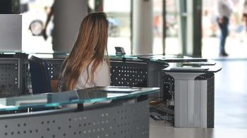 La oferta es para cubrir algunas plazas de recepcionsita en empresa