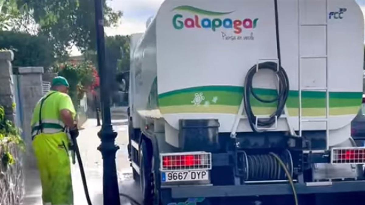 Con una campaña para eliminar los olores de excrementos de animales domésticos