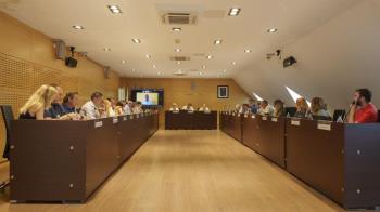 VOX y PSOE tumban la moción del Gobierno de Arganda