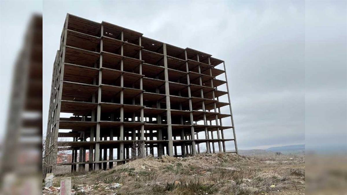 La estructura de hormigón forma parte del skyline de la ciudad desde 1974