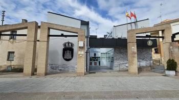 El portavoz popular, Juan Quintana, solicita los expedientes completos de contratación de NCS Seguridad mientras que el regidor asegura que la empresa cumplía todos los requisitos