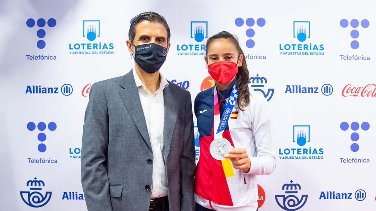 El alcalde acompañó Adriana Cerezo y David Valero en el recibimiento del COE por sus medallas olímpicas

