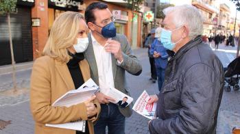 Camíns y Pereira inician la campaña de afiliación en las calles del municipio