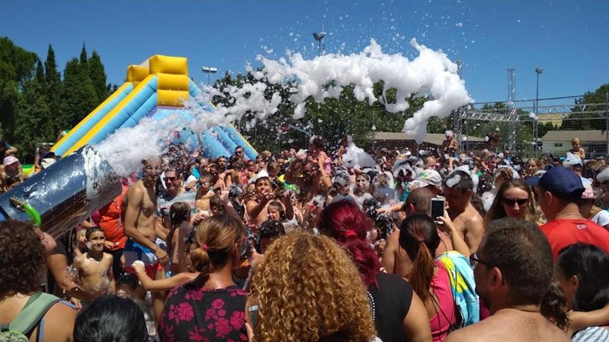 Todas las actividades son gratuitas y ayudarán a vecinos y vecinas a hacer más llevadera la nueva ola de calor