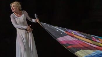 Además, se celebra el Festival de las Letras Gallegas, teatro música y deporte