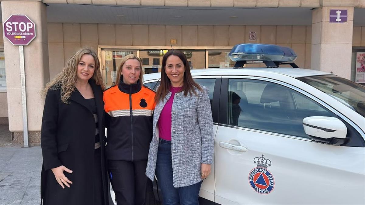 La alcaldesa Arantxa Godino y la primera teniente de alcaldesa, Selene Durán han respaldado a la nueva Jefa